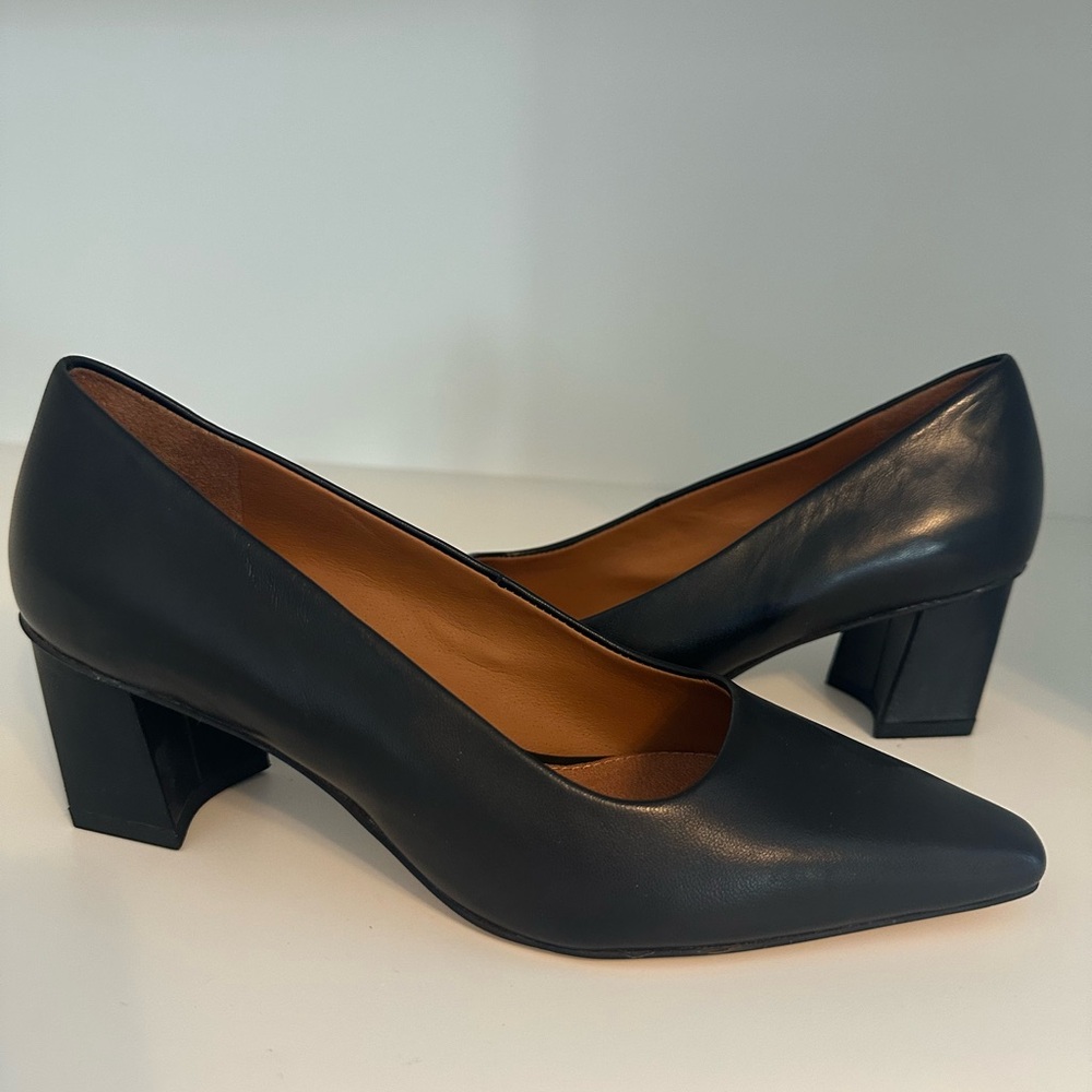 Brand New Franco Sarto Black Leather Pumps